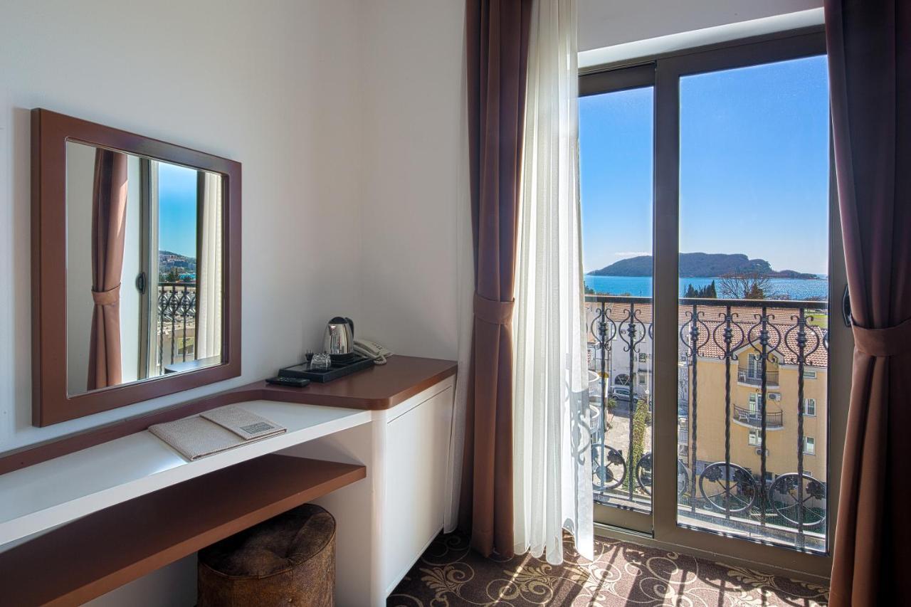 Pozzo Hotel Budva