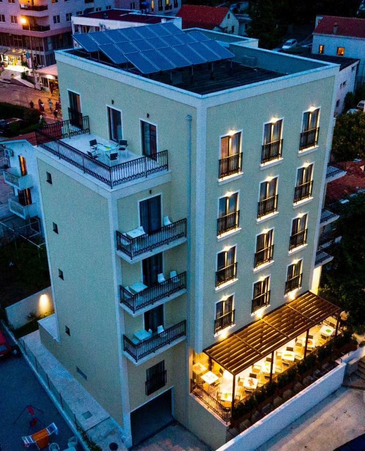 Pozzo 4* Budva